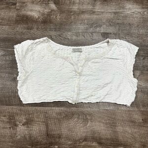 Urban Outfitters White Cropped Short Sleeve Shirt Size Small